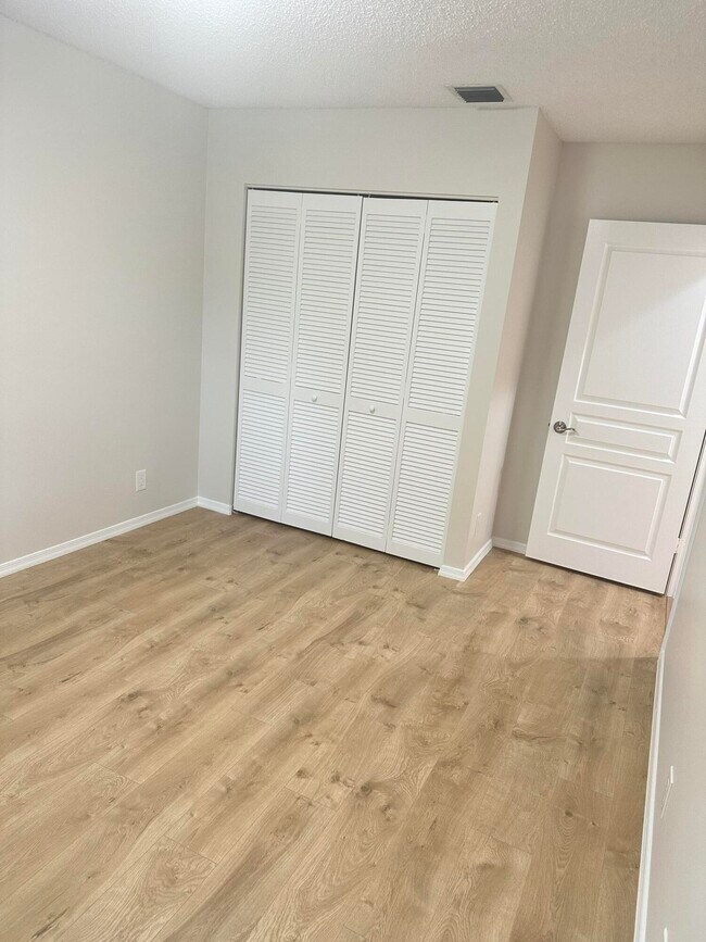 Building Photo - 5387 Grand Park Pl