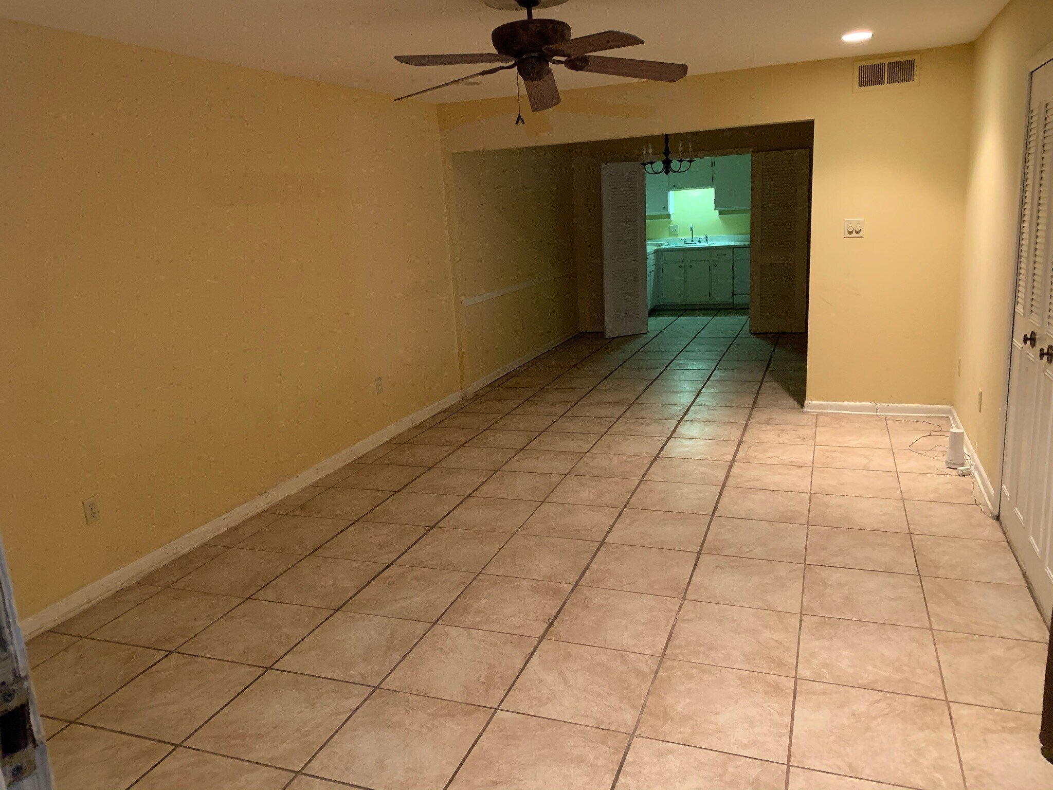 Living and Dining Area - 5155 Wayneland Dr unit B1