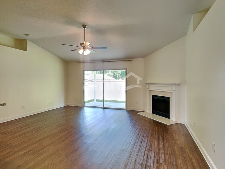 Building Photo - 502 Chinkapin Ct