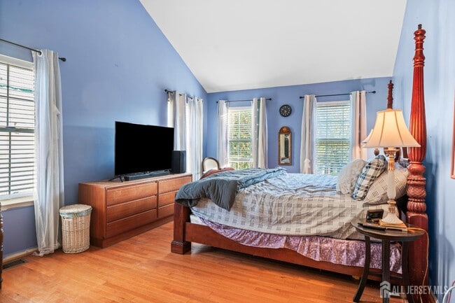 Building Photo - 54 Magellan Way