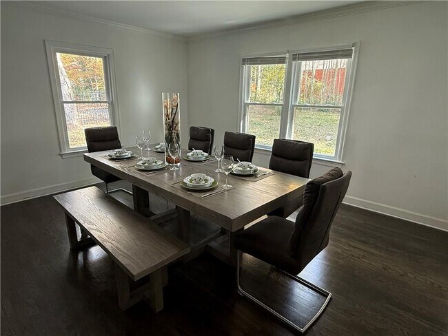 Building Photo - 1140 Goodwin Pl NE