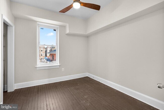 Building Photo - 1616 Kilbourne Pl NW