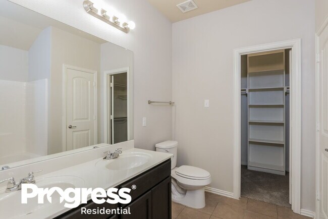 Building Photo - 7974 Los Alamitos Ln