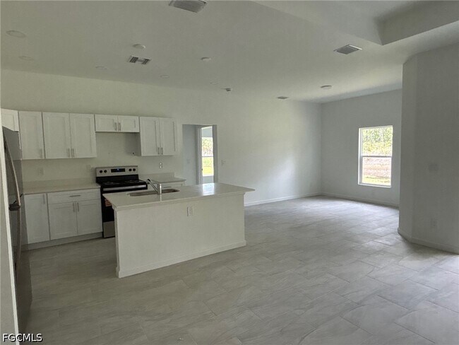 Building Photo - 1139 Rahway St