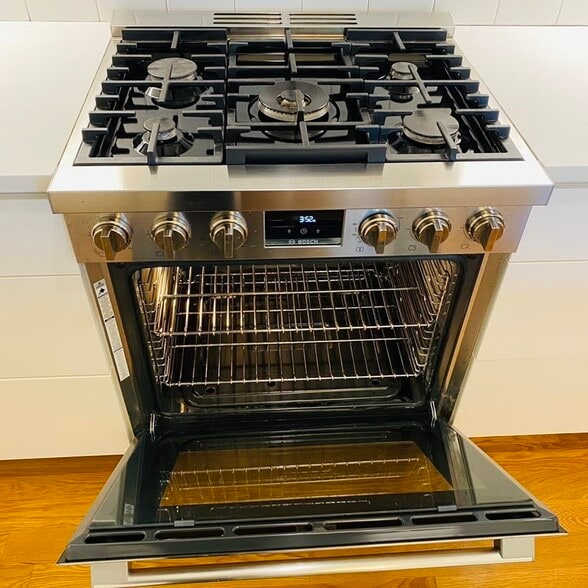 Building Photo - 49 Rogers St