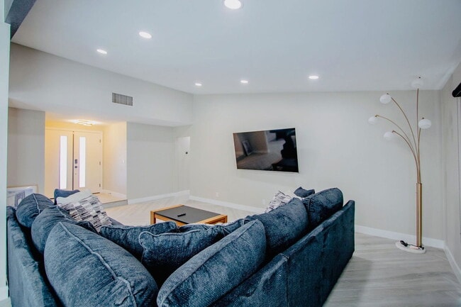 Building Photo - 6287 W Katella Ave