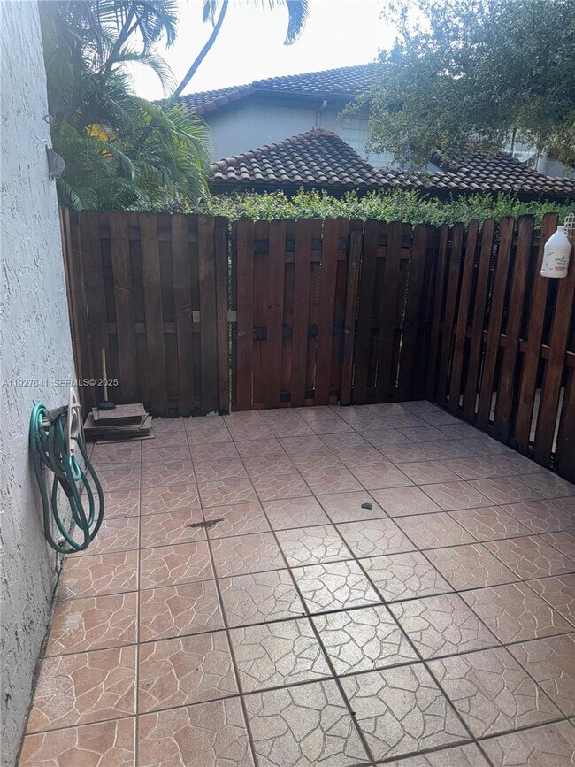 Building Photo - 4708 NW 114th Ave