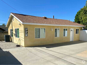 Building Photo - 928 N Enid Ave