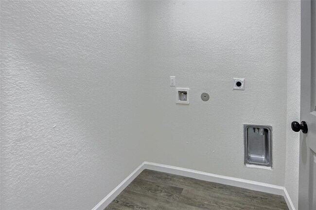 Building Photo - 319 N Carolina St