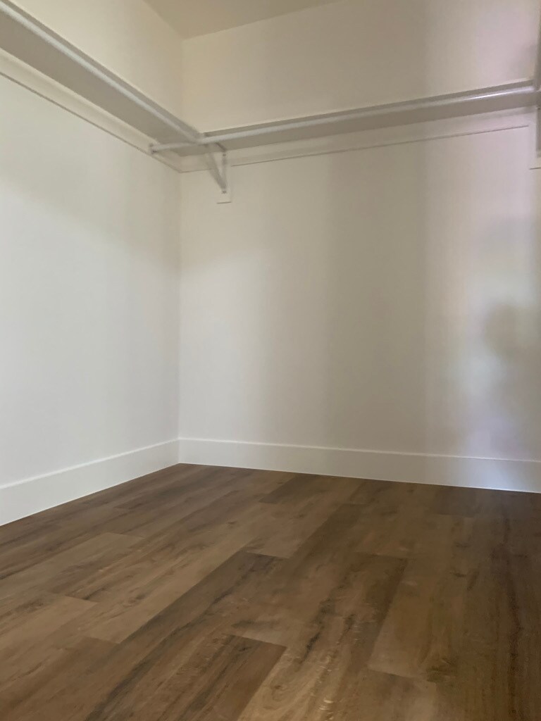 Building Photo - 4236 Cleveland Ave