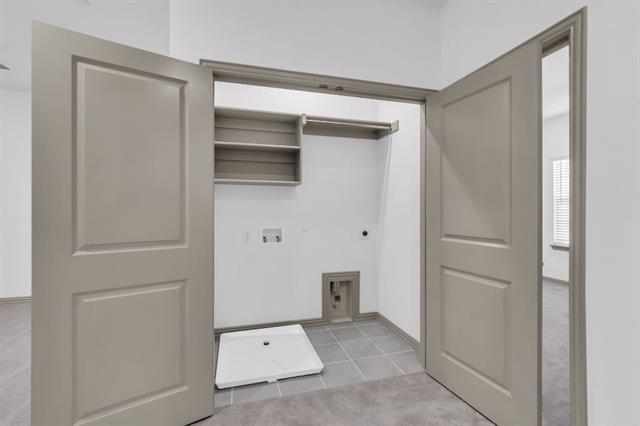 Building Photo - 8894 Scarp Hl Ln