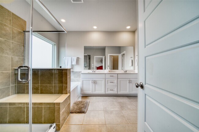 Building Photo - 3830 Singing Coast Path