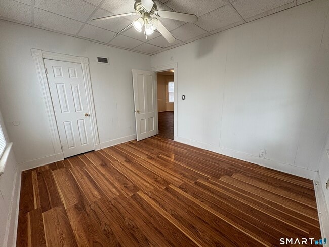 Building Photo - 205 Farren Ave