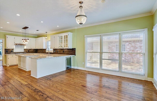 Building Photo - 132 Pine Ridge Cir