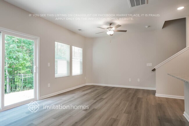 Building Photo - 956 Greenville Wy
