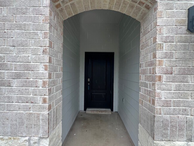 Building Photo - 1107 Fringed Bluestar Dr