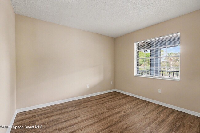 Building Photo - 2414 Fox Hollow Dr
