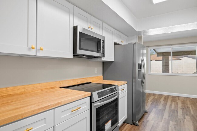 Building Photo - AMAZING ASU RENTAL CLOSE TO CAMPUS