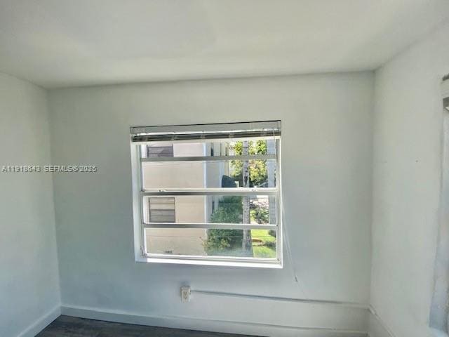 Building Photo - 830 W 40th St