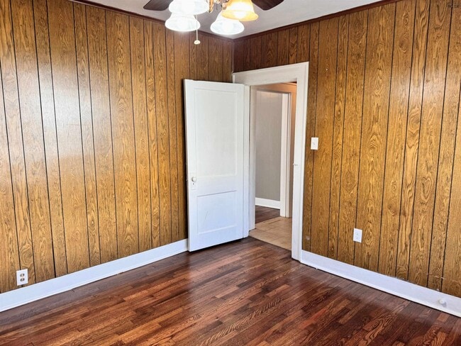 Building Photo - 3102 Cumberland Ave