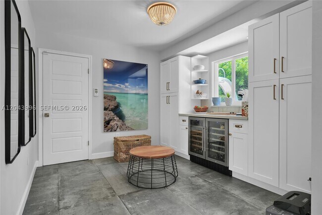 Building Photo - 5721 SW 59th Pl