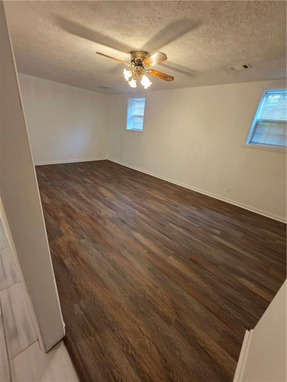 Building Photo - 105 Crystal River Dr
