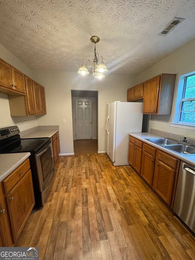 Building Photo - 6410 Winston Trce