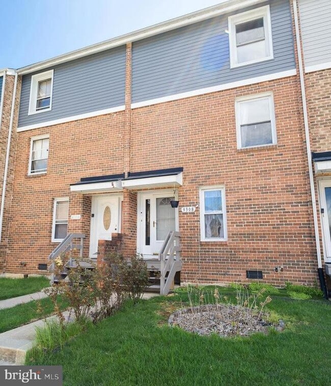 Building Photo - 9308 Canterbury Riding