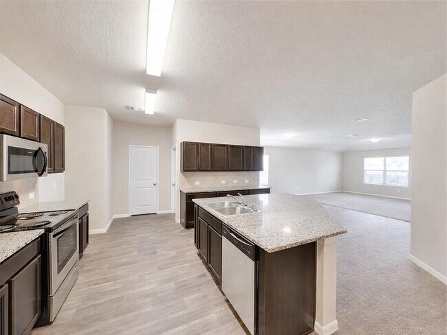 Building Photo - 5913 Diamondleaf Bend