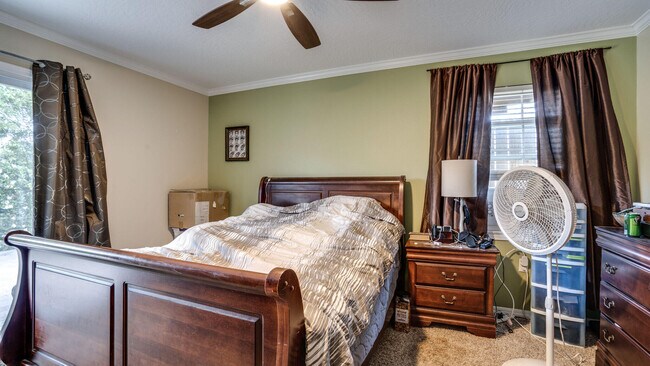 Building Photo - 601 Ironwood Dr