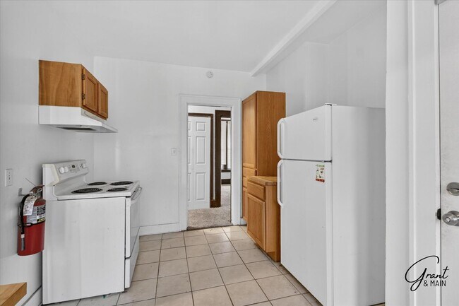 Building Photo - 58/60 Alger - FDR - T
