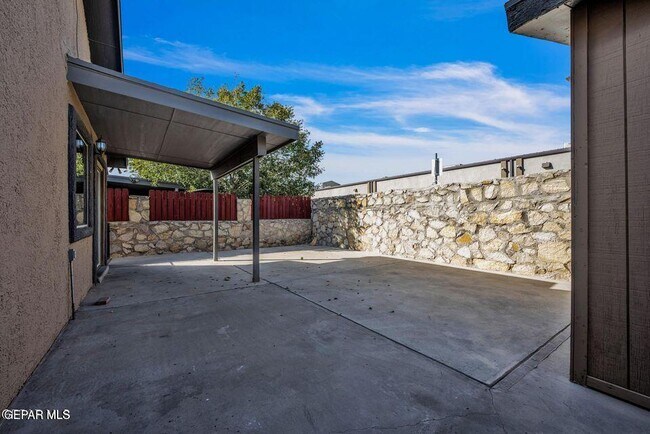 Building Photo - 12255 Via Del Rio