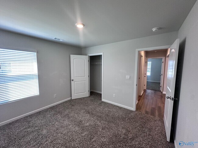 Building Photo - 213 Chubbs Ln