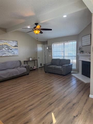 Building Photo - 604 Red Coat Ln