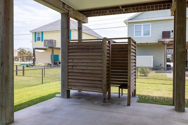 Building Photo - 4129 Fort Bend Dr