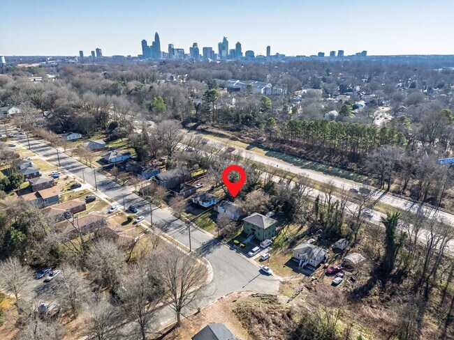 Building Photo - 2625 Booker Ave