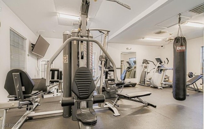 Building Photo - 2632 Ironside Dr