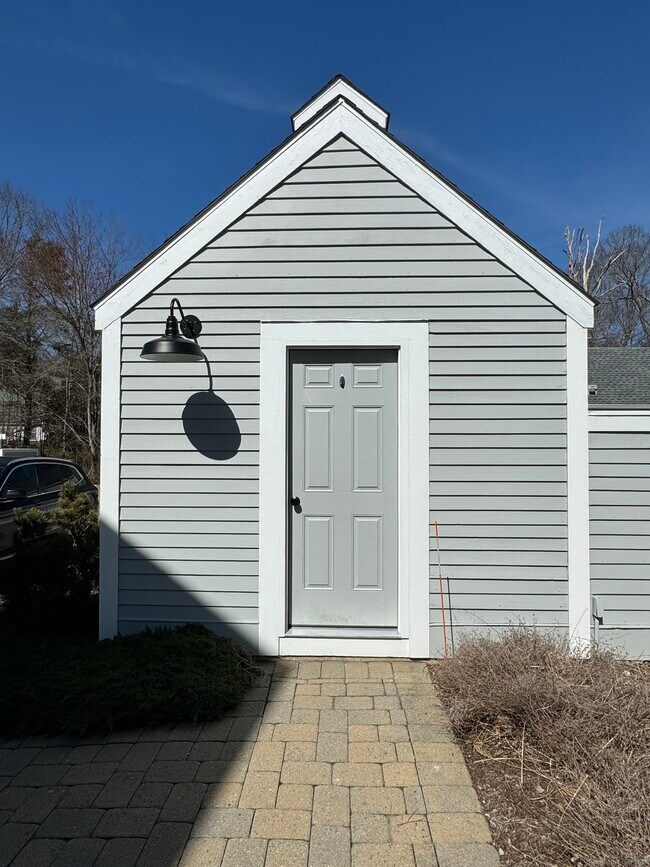 Building Photo - 11 River Colony