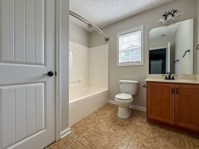 Building Photo - 2423 Kimbolton Drive