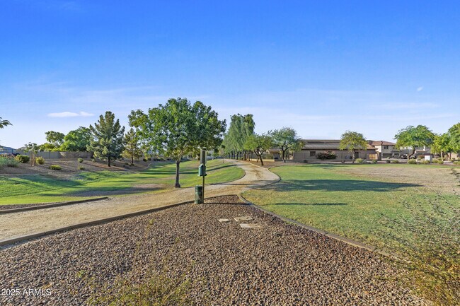 Building Photo - 8512 S 56th Ln