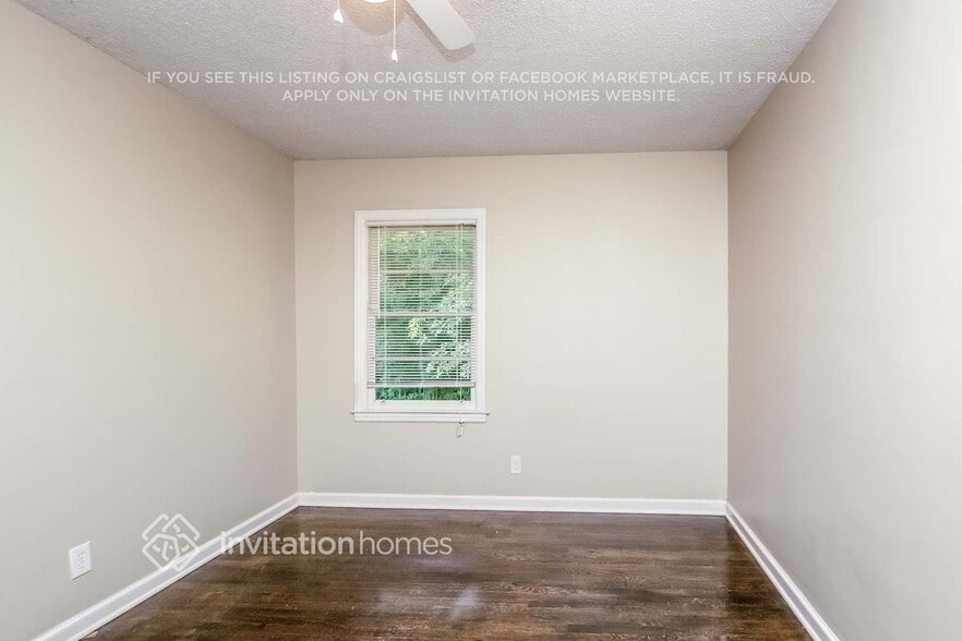 Building Photo - 2751 Flagstone Dr SE