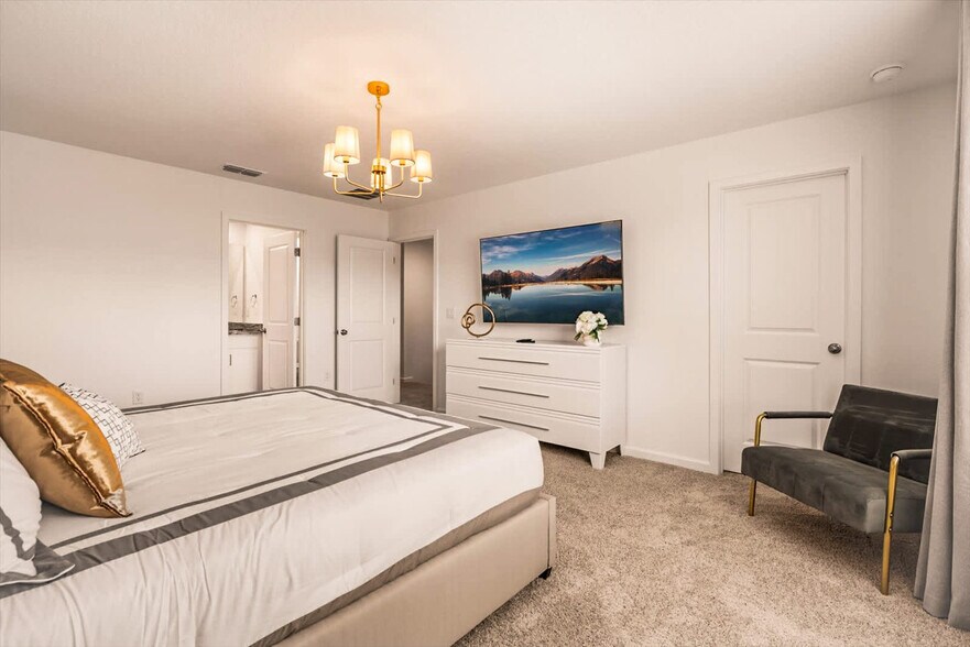 Building Photo - 2329 Distant Sun Trl