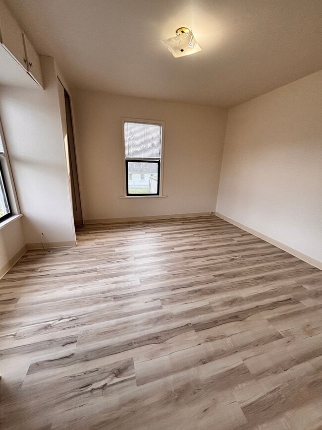 Building Photo - Thurman Family LTD Partnership