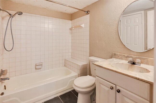 Building Photo - 111 Dunbar Estates Dr