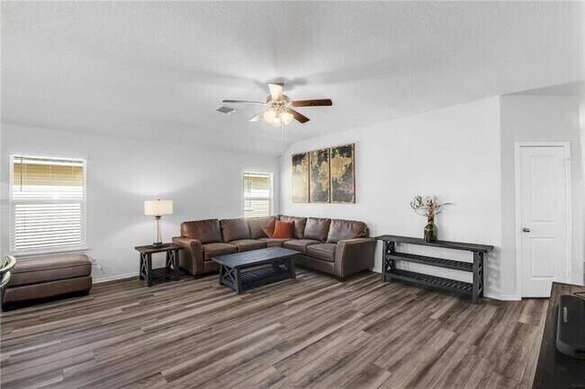 Building Photo - 119 Nathaniel Dr