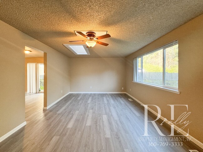 Building Photo - Classic Character Meets Fresh Flooring in ...