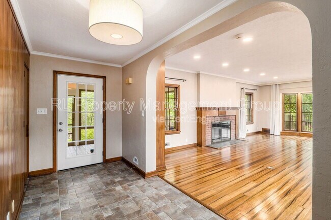 Building Photo - 413 Walhalla Rd