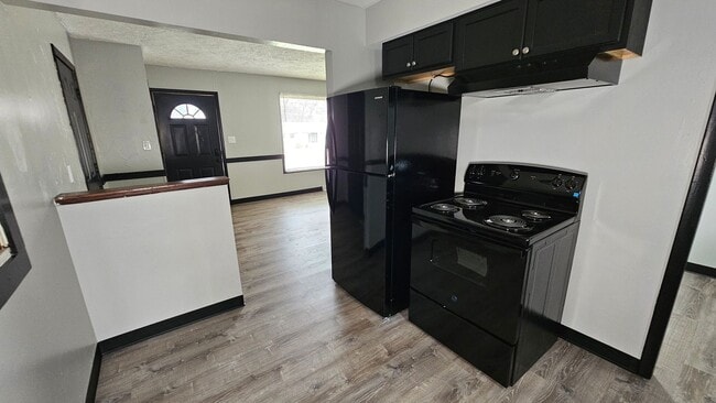 Building Photo - Newly Remodeled 3-Bedroom, 1-Bath Mansfield Home with Modern Upgrades & 2-Car Garage