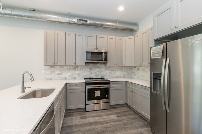 Building Photo - 8917 Grant Ave