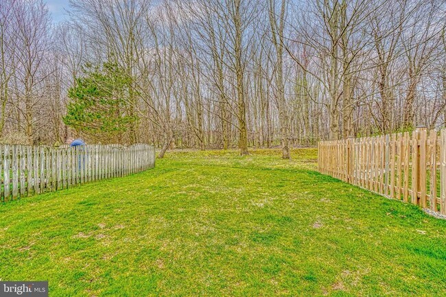 Building Photo - 206 Colgate Dr